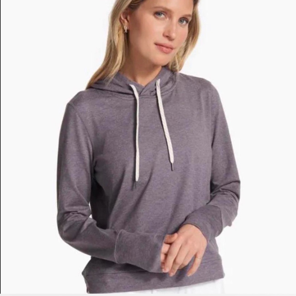Vuori women's Halo essentials long sleeve pullover Large